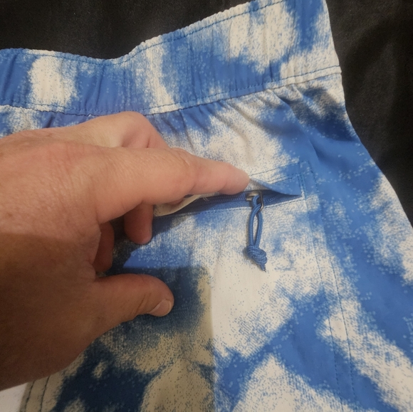 The north face 5" shorts size L - Picture 5 of 6